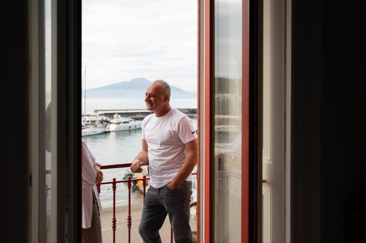 Marina Piccola 73 Bed & Breakfast Sorrento Bagian luar foto