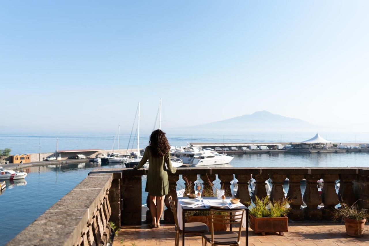 Marina Piccola 73 Bed & Breakfast Sorrento Bagian luar foto